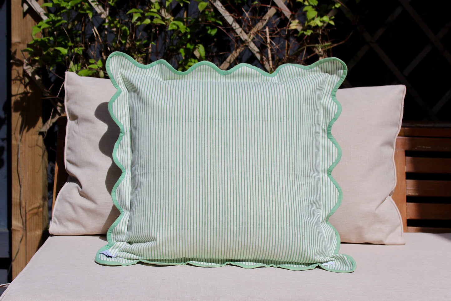 Jaipur Garden Scallop Cushion