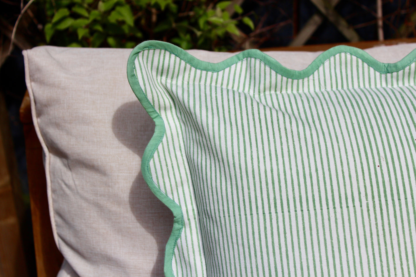 Jaipur Garden Scallop Cushion